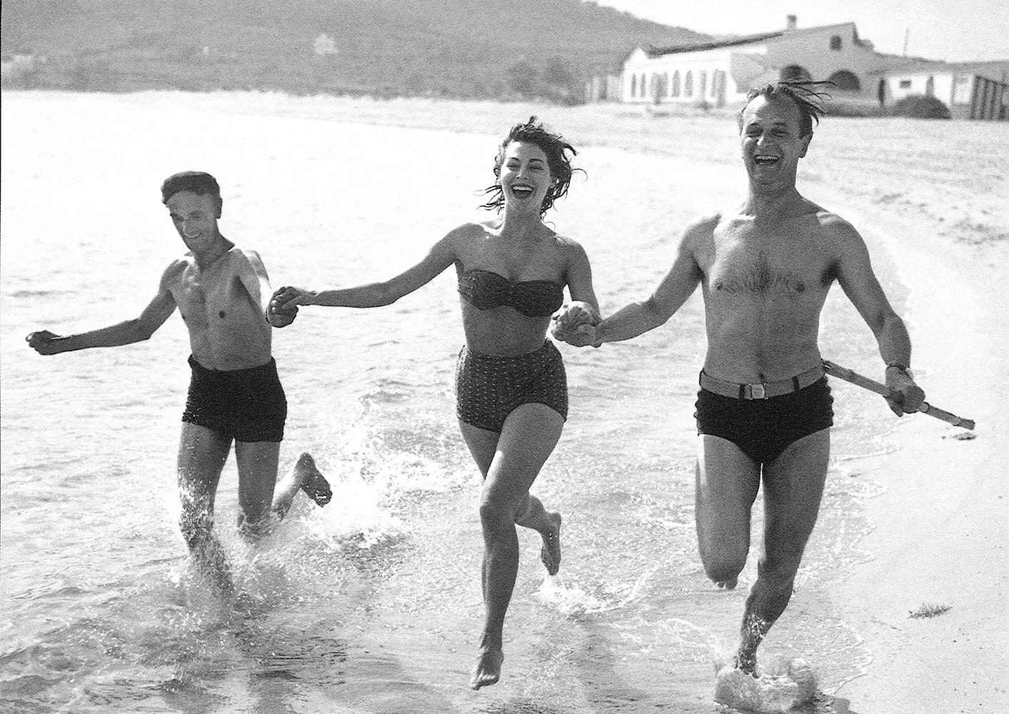 Ava Gardner, Nigel Patrick and John Laurie (1949) 1 Ava Gardner, Nigel Patrick and John Laurie (1949) Ava Gardner, Nigel Patrick and John Laurie (1949)